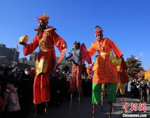 脑阁、秧歌、高跷 呼和浩特非遗庙会贺新春