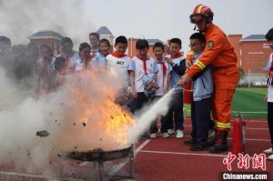 全国防灾减灾日 江西彭泽举行“防灾减灾进校园”活动