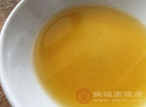 猪油和猪油渣不健康 为啥现在还有那么多人吃 到底选哪种油